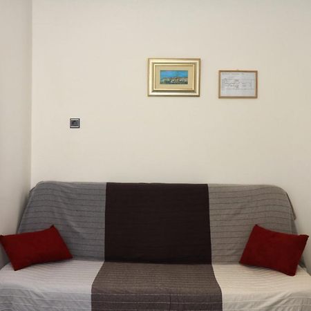 Apartmani Mikin Бетина Екстер'єр фото