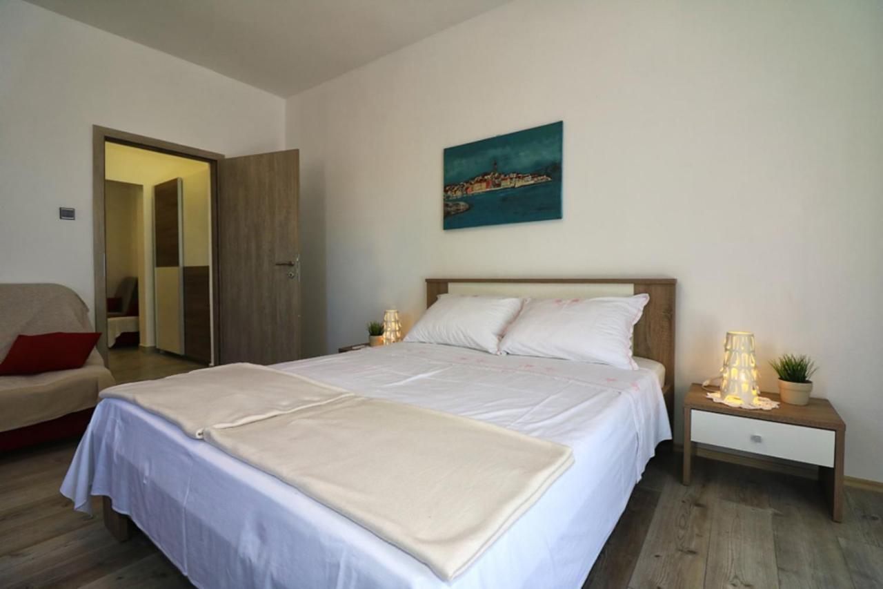 Apartmani Mikin Бетина Екстер'єр фото