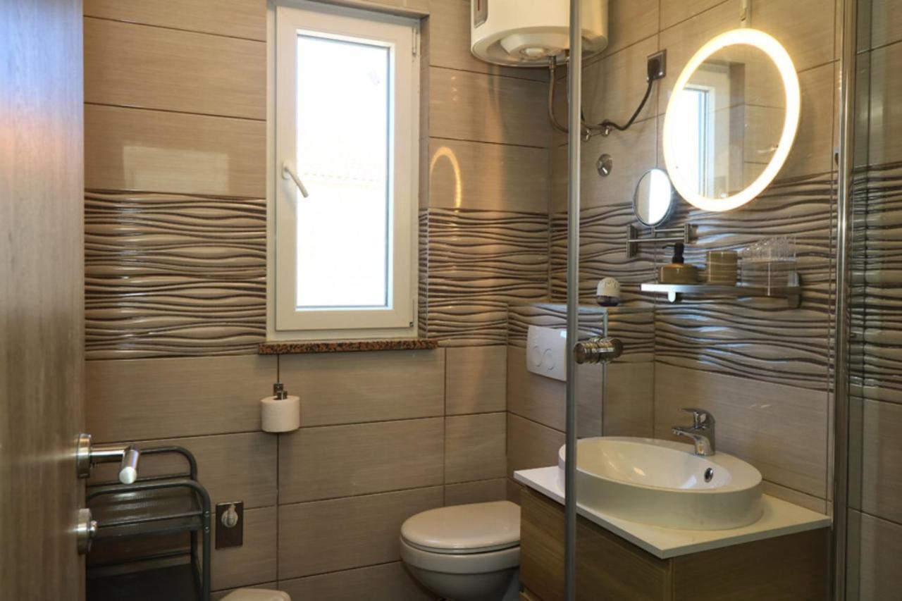 Apartmani Mikin Бетина Екстер'єр фото
