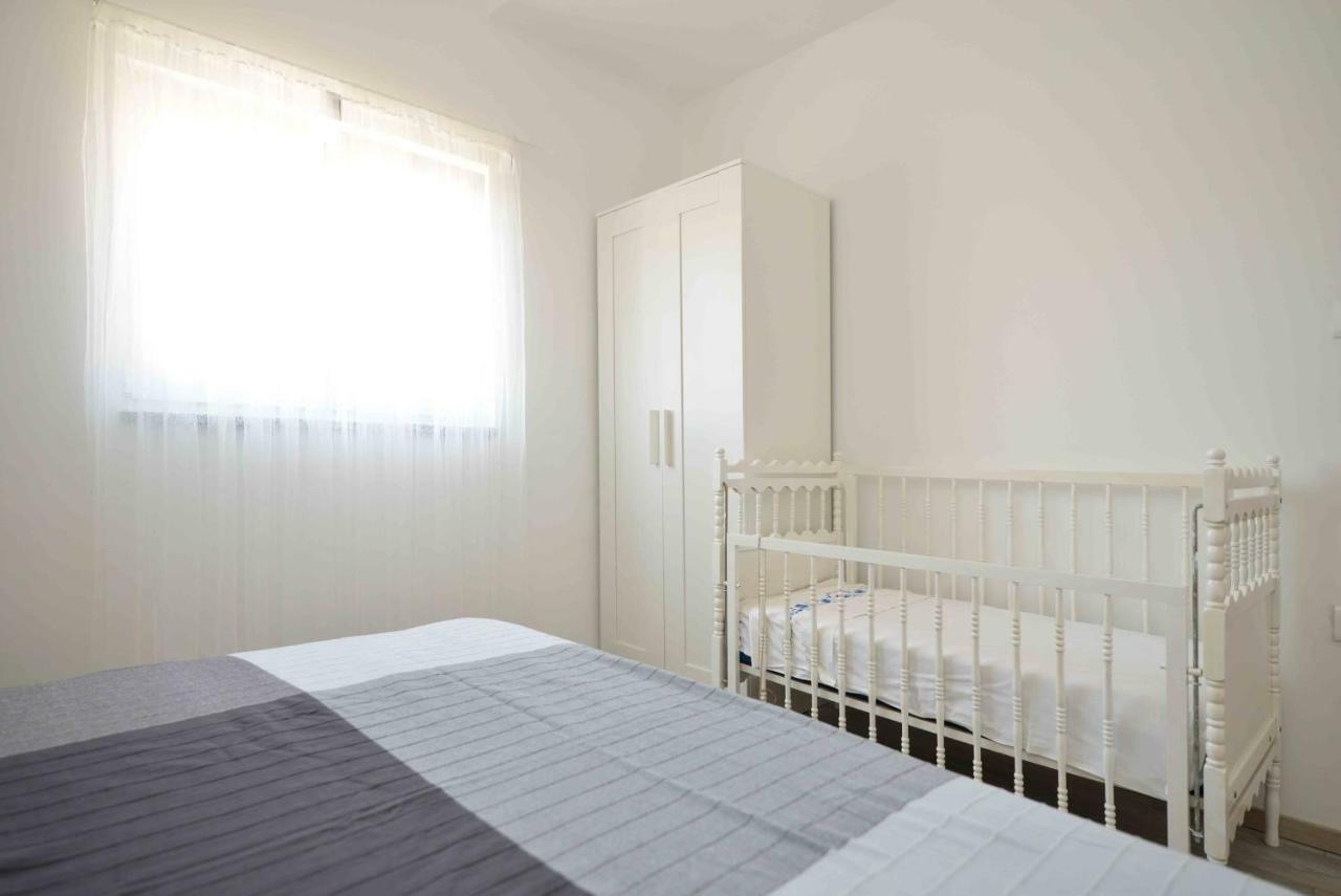 Apartmani Mikin Бетина Екстер'єр фото