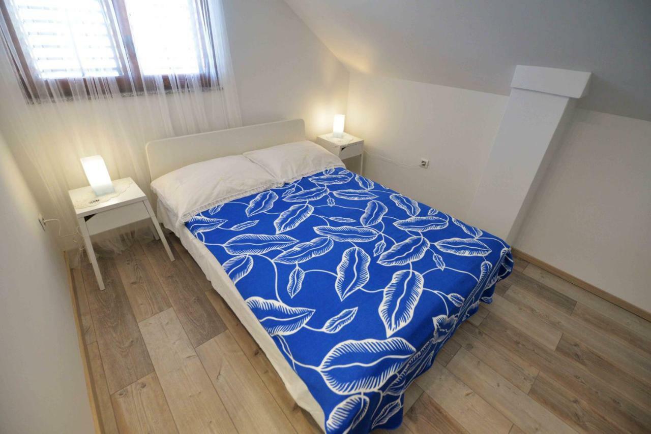 Apartmani Mikin Бетина Екстер'єр фото