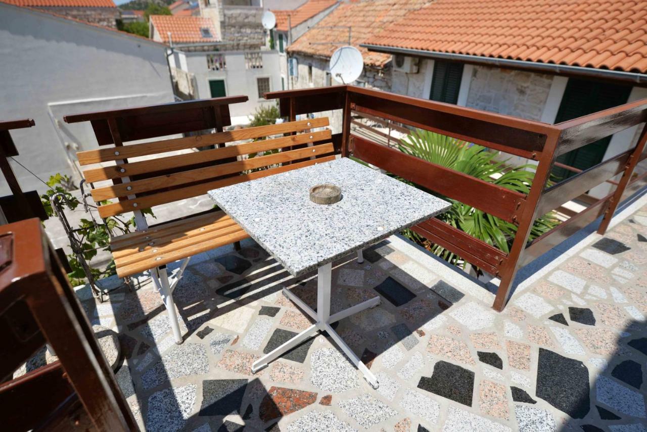 Apartmani Mikin Бетина Екстер'єр фото