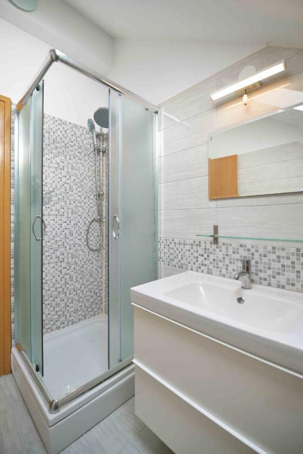 Apartmani Mikin Бетина Екстер'єр фото